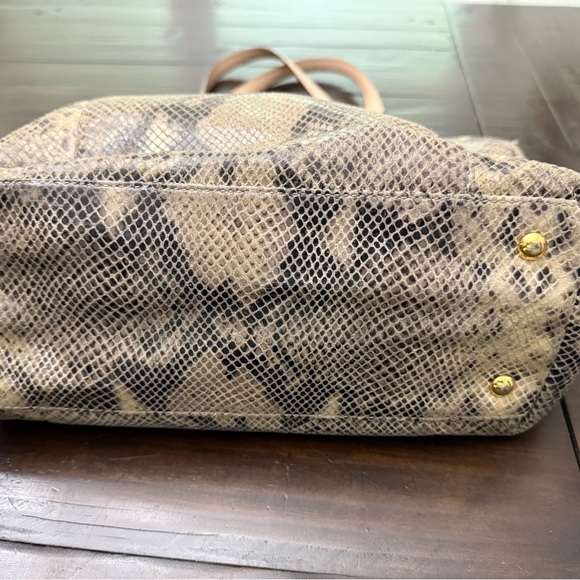 Michael Kors Tan Snake Print Tote Bag - Picture 7 of 16